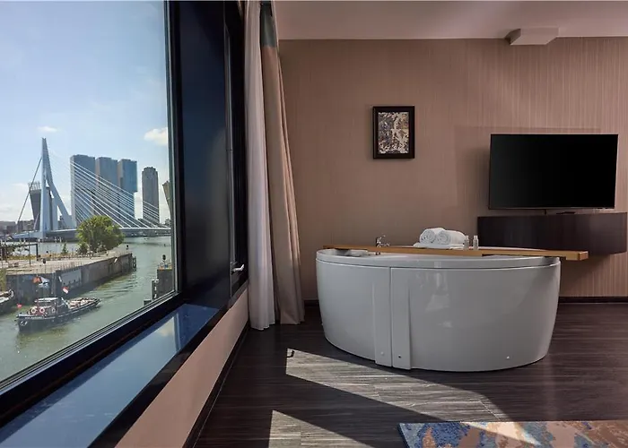 Hotel Mainport Rotterdam