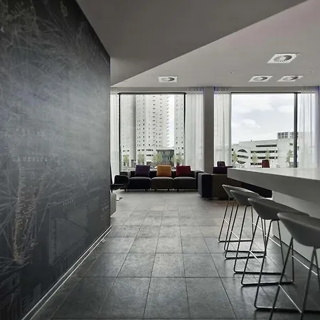 Hotel Mainport Rotterdam