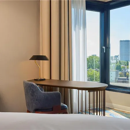 Mainport Hotel *
